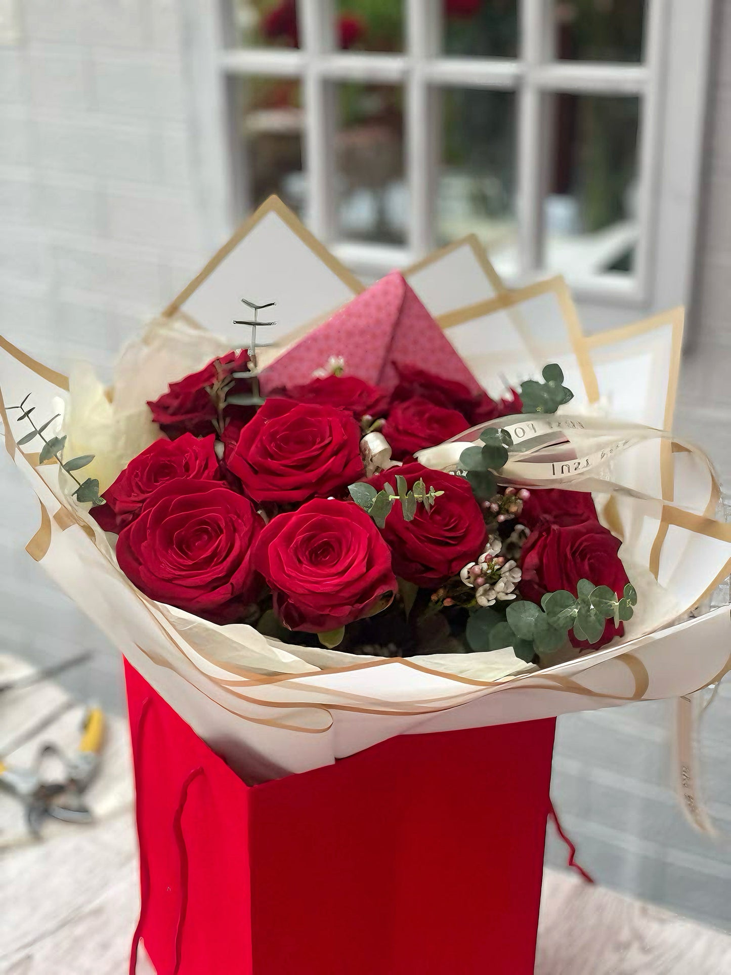 Scarlet Kisses
